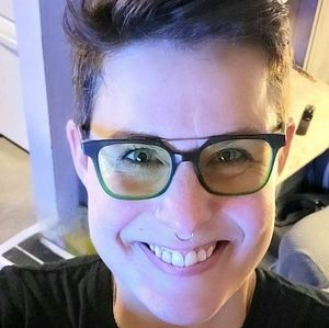 Meet your Posher, Annie